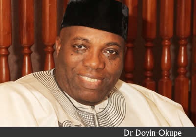 VIDEO: Doyin Okupe Disgraced, Booed By Nigerian Journalists For Insulting Buhari At Press Briefing