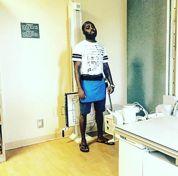 Nigerian Singer, Jahborne Replaces Damaged Knee After Accident