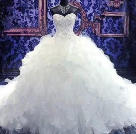 Niyola Plans Secret Wedding? Shops For Bridal Gown (Pictures)