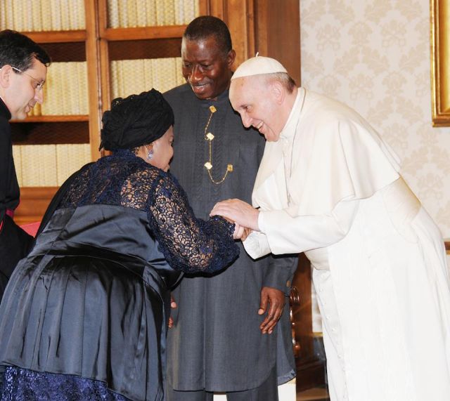 President Jonathan, First Lady Meet Pope [Pictures]