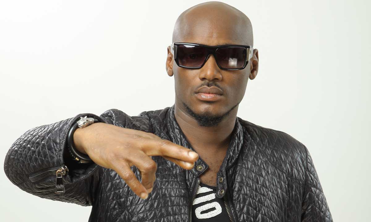 2Baba Show’s Off 18 Karat Pure Gold Necklace