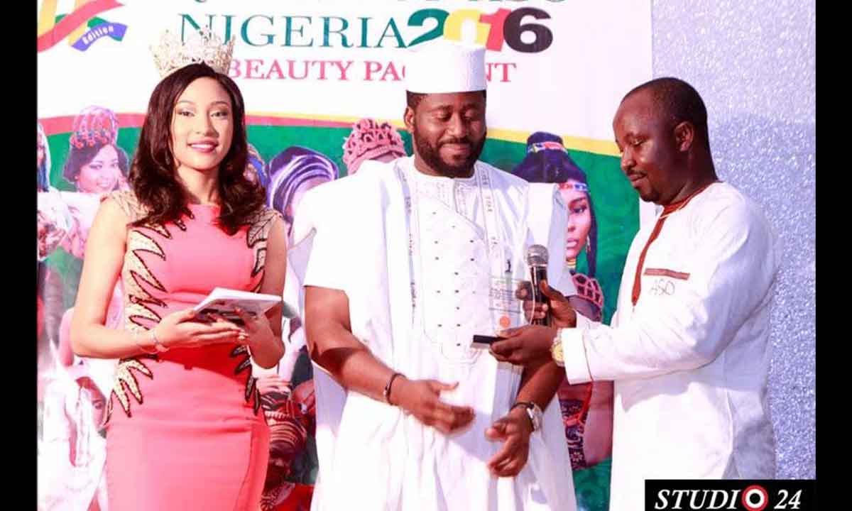 Desmond Elliot Steps out in Style for Queen of Aso Event (photos)