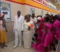 Photos: Nigerian Couple Host Wedding Reception in Shoprite
