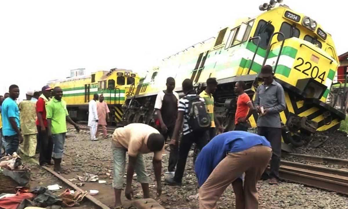 Train Crushes Man’s Leg, Hand in Lagos