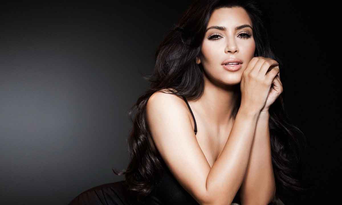Kim Kardashian Robbed at Gunpoint by Paris gunmen