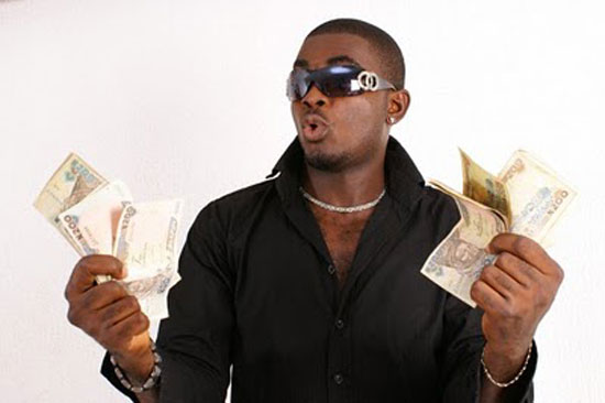 Kelly Handsome Slams Bank For Stopping Operation of ATM cards Abroad