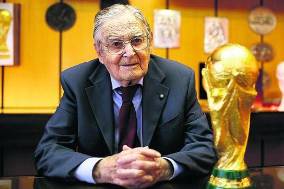 Silvio Gazzaniga, World Cup Trophy Designer Dies at 95