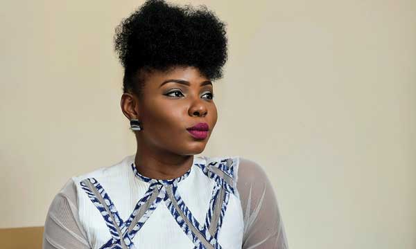 Love In The Air: What’s Brewing Between Yemi Alade And Her Fan? Pleads For 3Hours