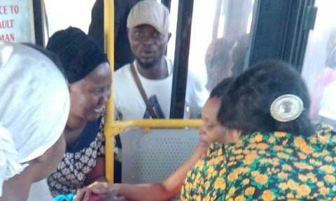 Woman Gives Birth in BRT in Ketu