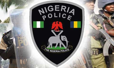 Policeman Chased Woman With Dagger, Breaks Her Jaw