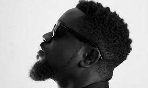 Finally, Sarkodie Sets Alarm Clock To When He’s Getting Married
