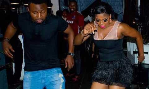 Susan Peters Exposed Toned Legs In Her Birthday Gig (Photos)