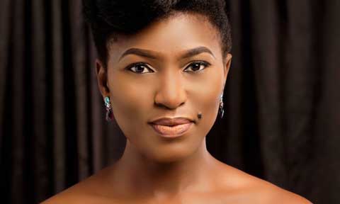 Video: Ufuoma McDermott to premiere “Christmas Is Coming”