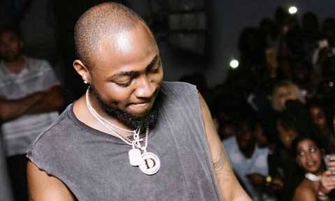 Cameroonians “Beats Up” Davido Over His Controversial Statements