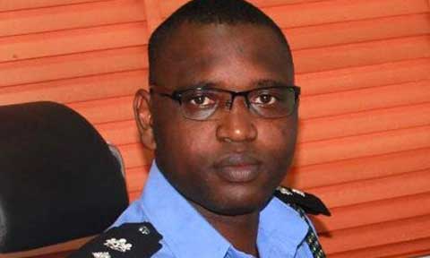 Police Begs Girls Not To Date Yahoo Boys
