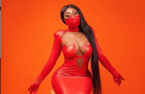 Hot Hot: Yvonne Jegede Set Internet On Fire With Insinuative Pictures