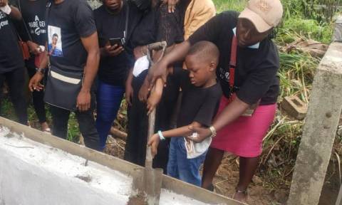Sound Engineer Killed By Okada Riders In Lagos Buried Amidst Tears