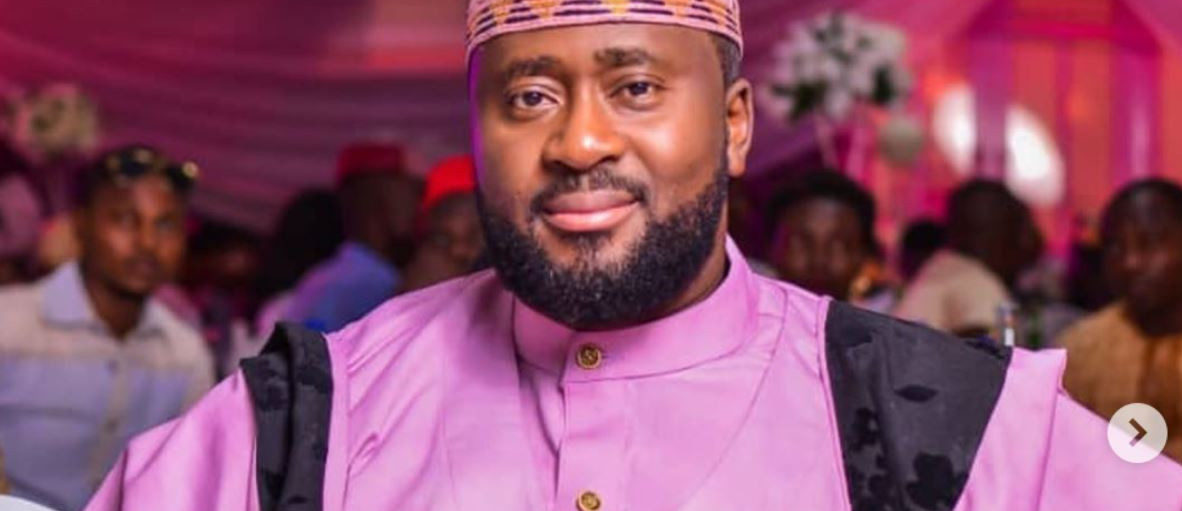 “Pure Hatred”, Desmond Elliot Cried Out